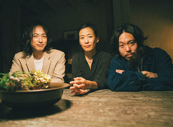 Francesca Han 'Japan' Trio: гҖҺSISYPHUSгҖҸCDгғӘгғӘгғјгӮ№гғ©гӮӨгғ– artwork from Shinjuku Pit Inn